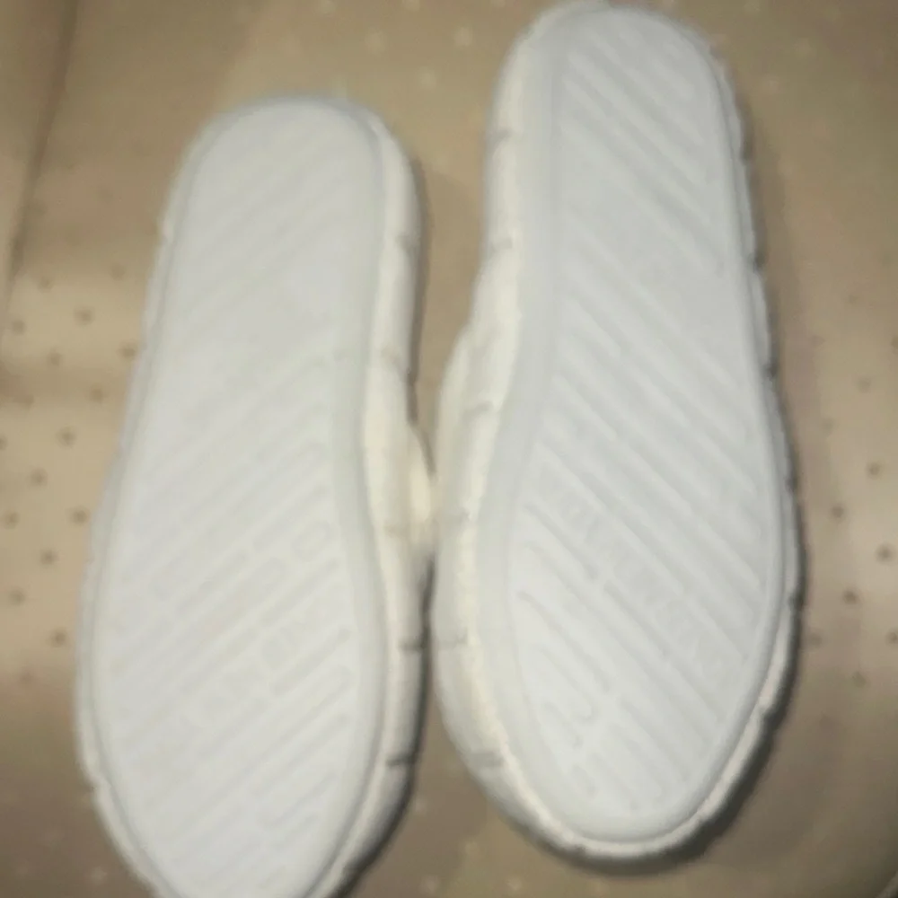 Jones New York White Slippers Soft and Cozy